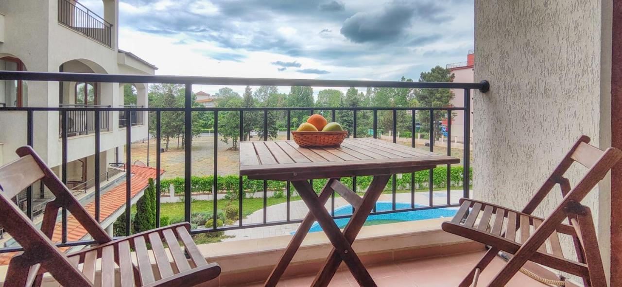 Chateau Del Mar Holiday Apartments Sunny Beach Exterior foto